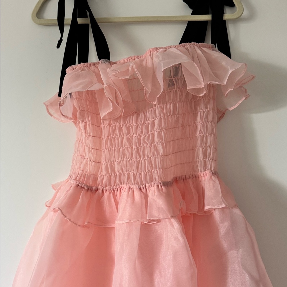 Lisa Says Gah Pink Ruffled Top